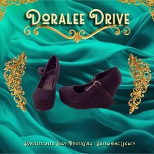 Vintage 00s Soda Size 7 Black Faux Suede Mary Jane Platform Wedges ONE OWNER